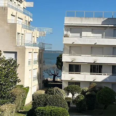 Arcachon: T2 Bis Proche Centre Et Avec Parking - Fr-1-319-595 公寓